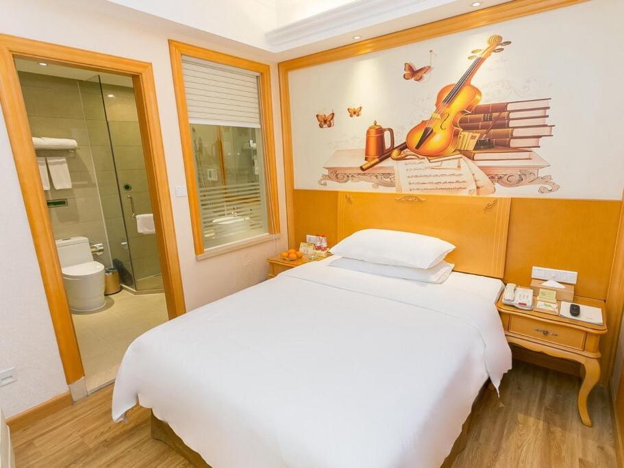 Vienna Hotel Guangzhou Beijing Road Экстерьер фото